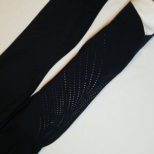 NWT Black Activewear High Waist Legging w Fun Perforated Design on Legs Size M